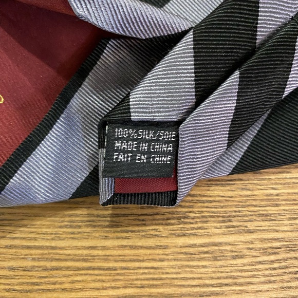 Penguin 100% Silk Tie (O/S) - Picture 3 of 3
